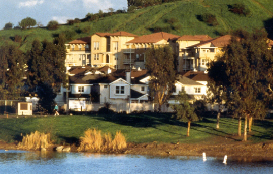 Almaden Lake Apartments (Lake View)